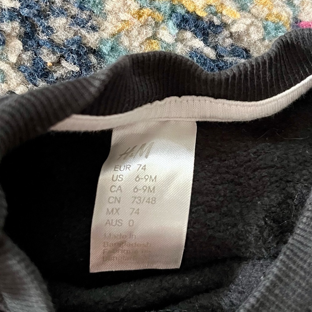 H&M Baby Girls Crewneck Sweatshirts Size 9 Months - Picture 3 of 8